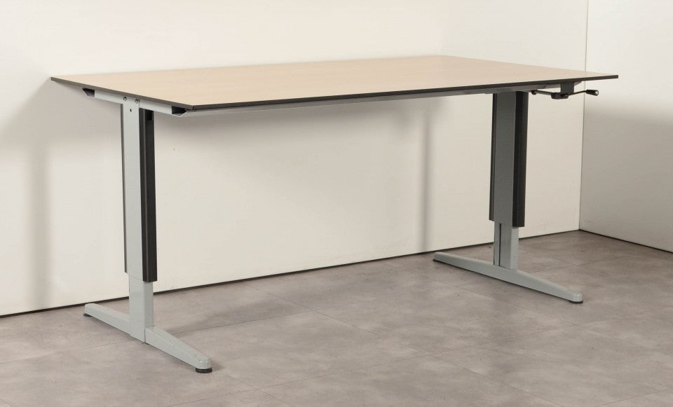 BUREAU ASPA VERSTELBAAR MET SLINGER