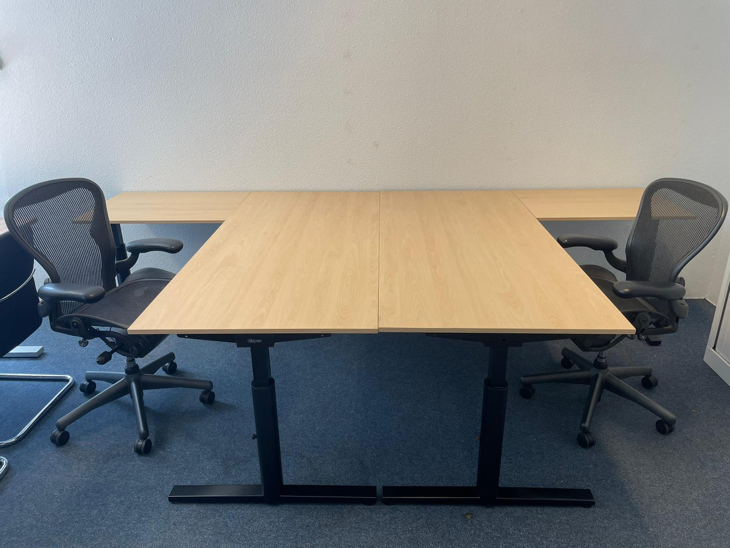 Hoekbureau Gispen 180 x 80 cm + 80 x 60 cm