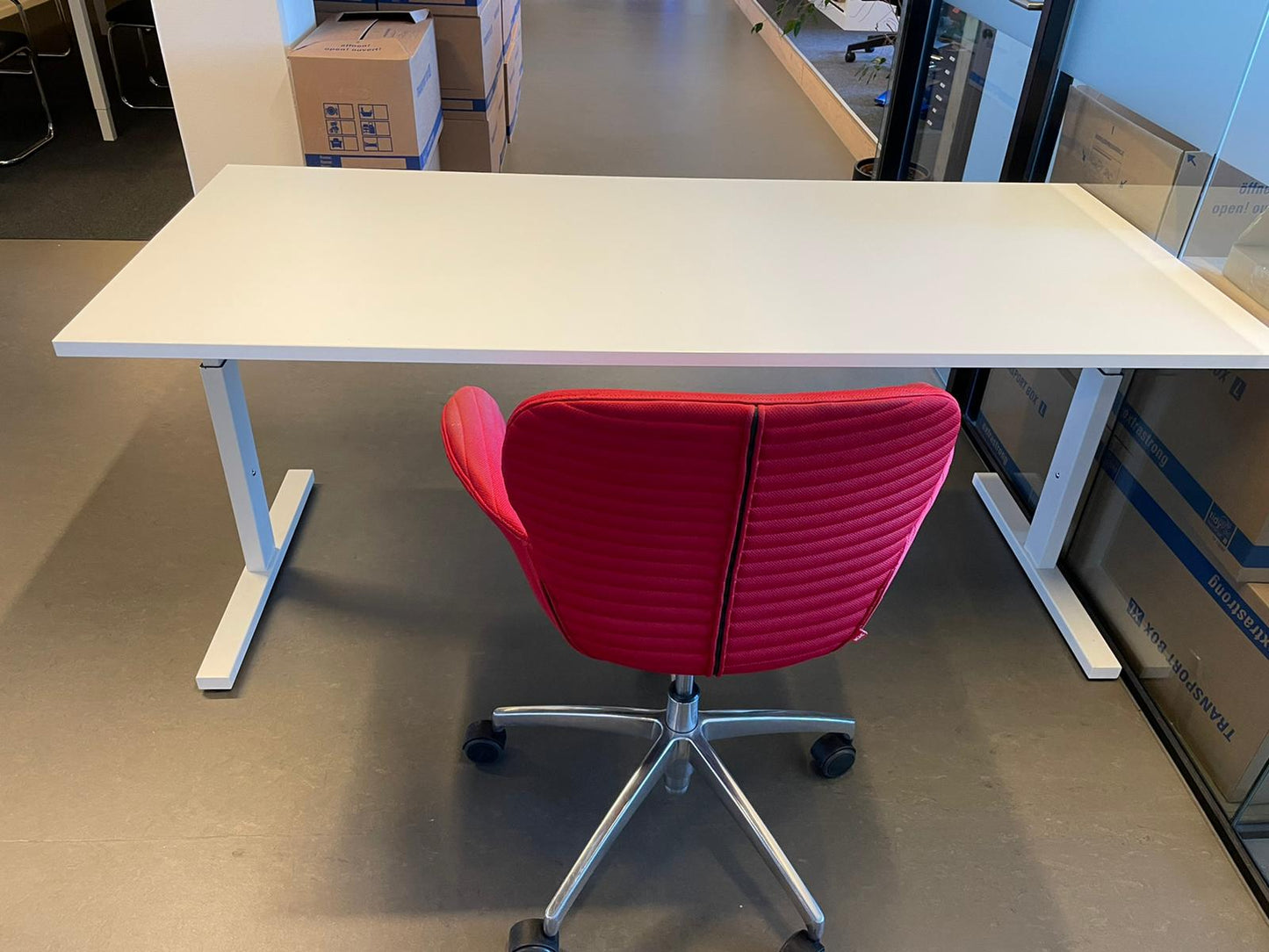 Bureau T-line wit