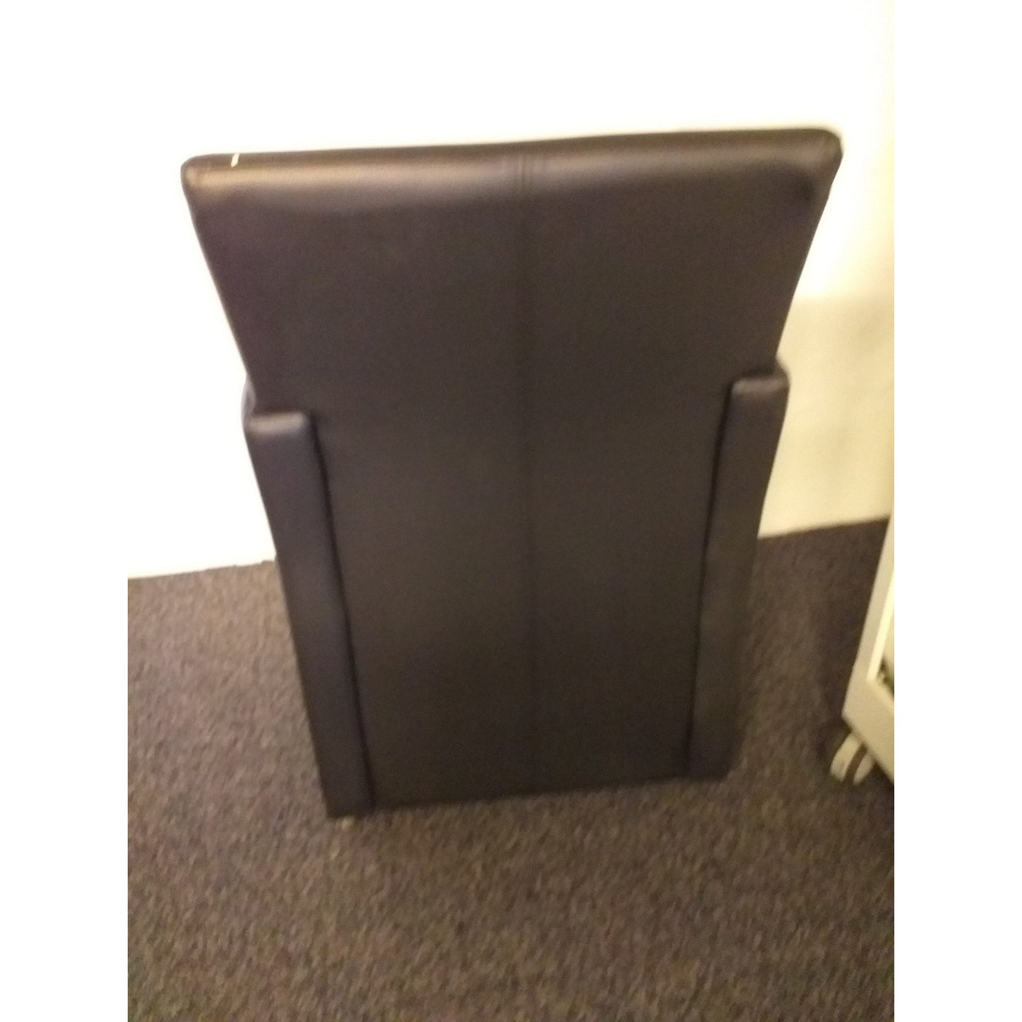 Vergaderstoel Prior zwart luxe fauteuil