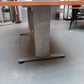 Vergadertafel Ovaal Aluminium T-poot met rood beuken blad afm. 240x120 cm